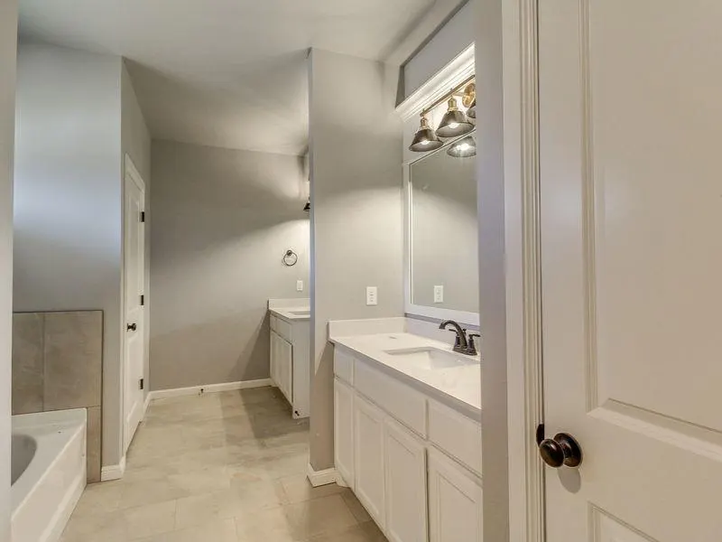 Photo 7 — 11701 Ward Road, Edmond, OK 73034