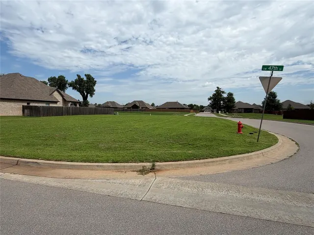 Photo 3 — 12109 SW 47th Street, Mustang, OK 73064