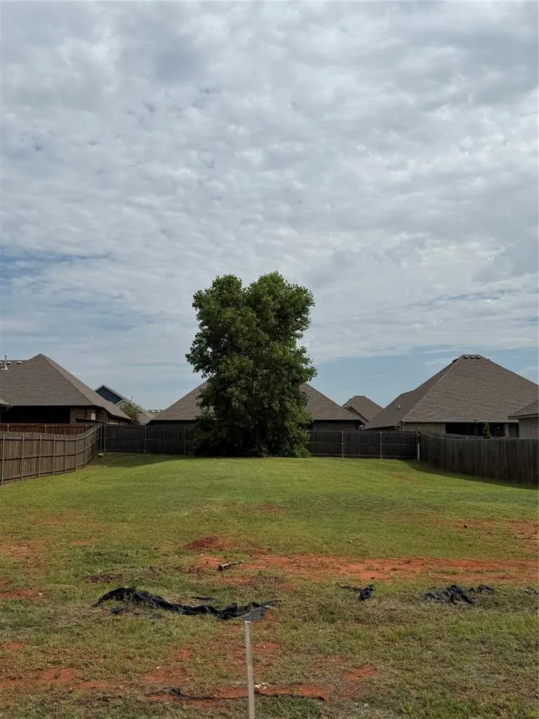 Photo 2 — 12101 SW 50th Street, Mustang, OK 73064