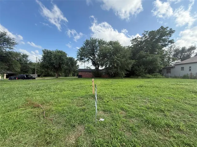 Front exterior — 2814 NE 16th Street, Oklahoma City, OK 73121