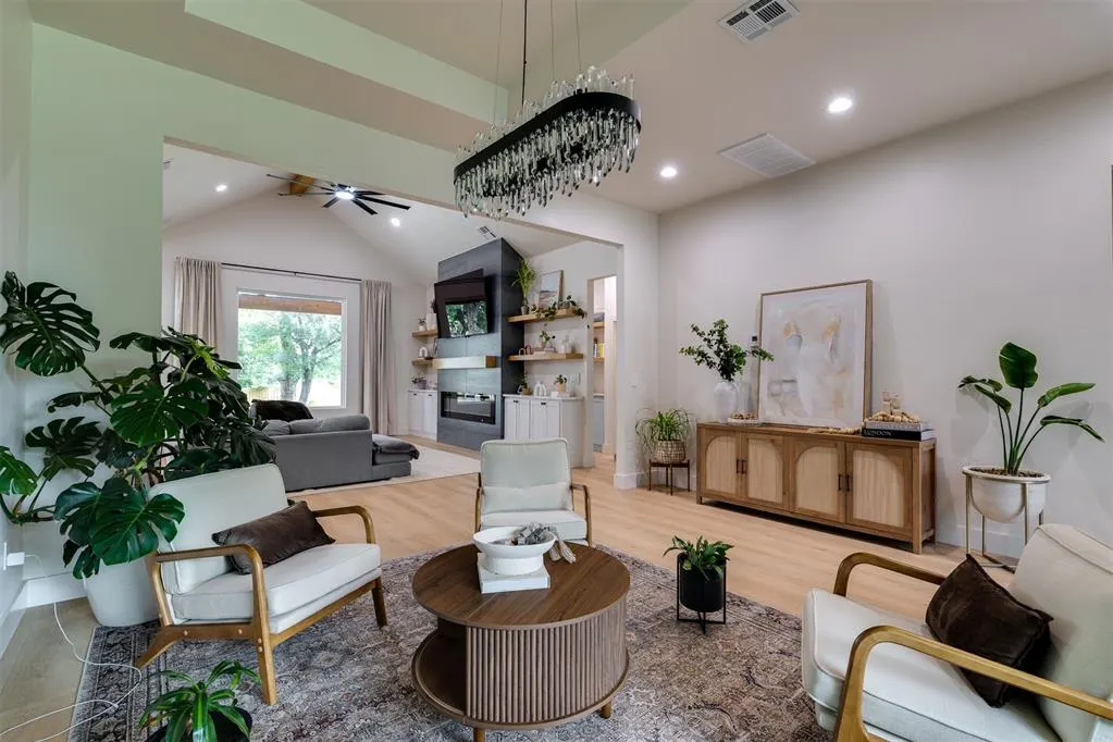Photo 6 — 2705 NW 40th Street, Oklahoma City, OK 73112
