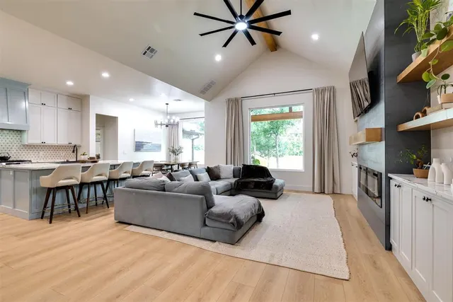 Photo 3 — 2705 NW 40th Street, Oklahoma City, OK 73112
