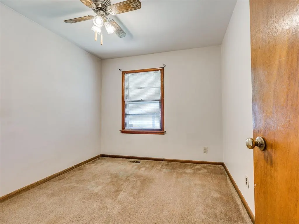 Photo 14 — 2129 SW 50th Street, Oklahoma City, OK 73119