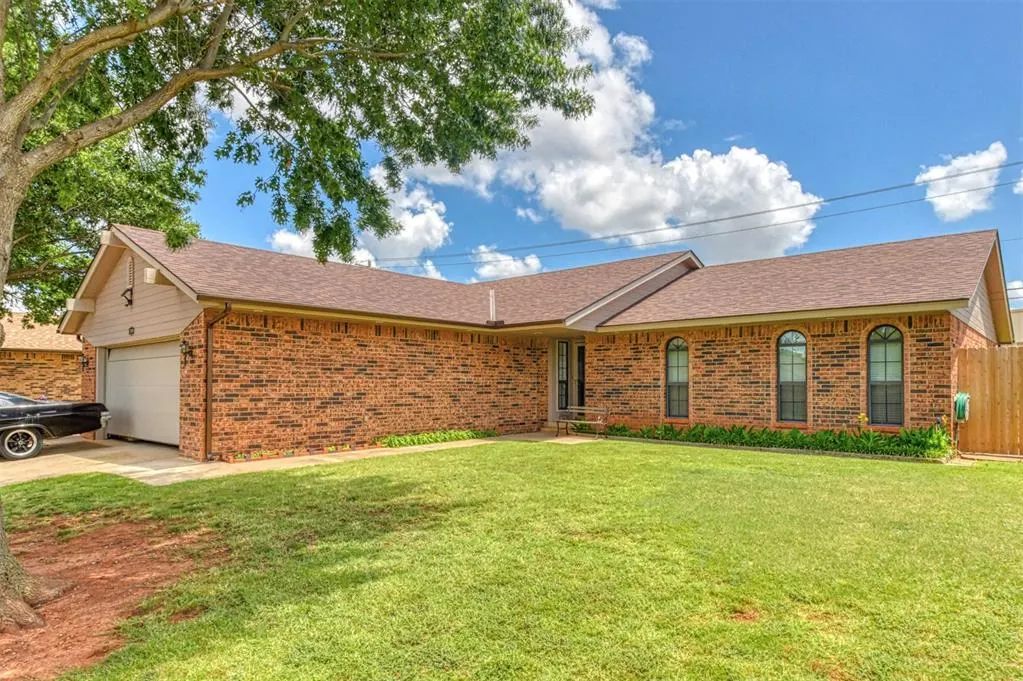 Photo 2 — 2300 N Nail Parkway, Moore, OK 73160