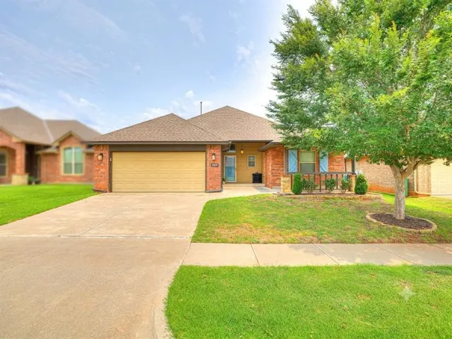 Photo 2 — 6405 NW 158th Terrace, Edmond, OK 73013