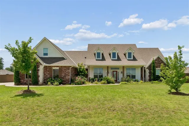 Photo 4 — 1324 W Harvard Way, Mustang, OK 73064