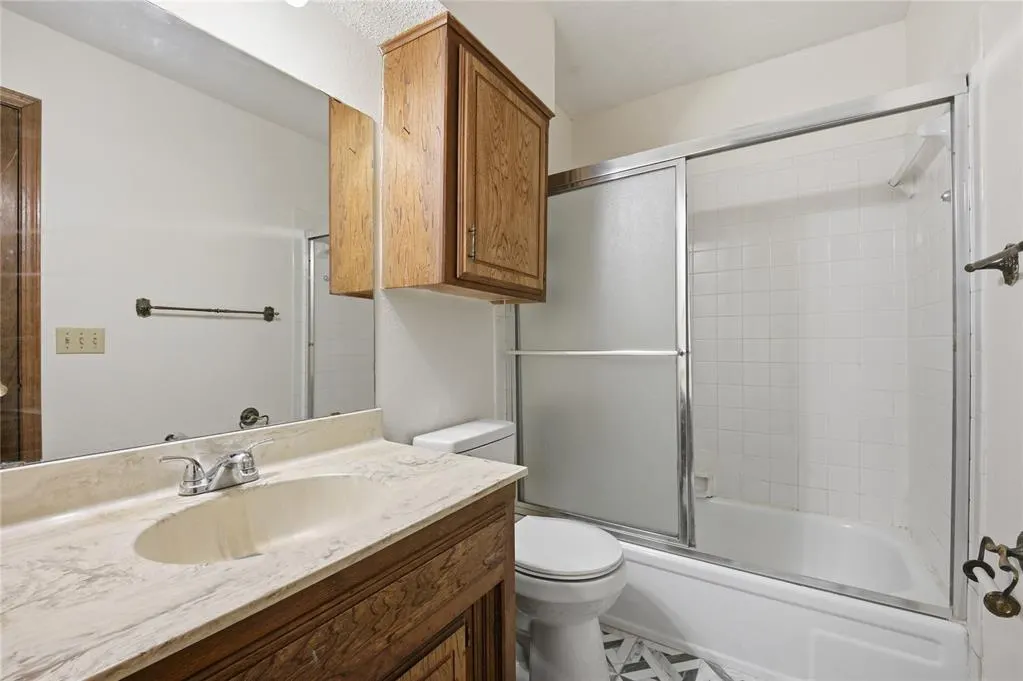 Photo 21 — 10124 Birkenhead Court 10124-26, Yukon, OK 73099