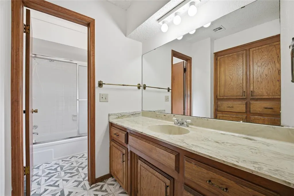 Photo 23 — 10124 Birkenhead Court 10124-26, Yukon, OK 73099