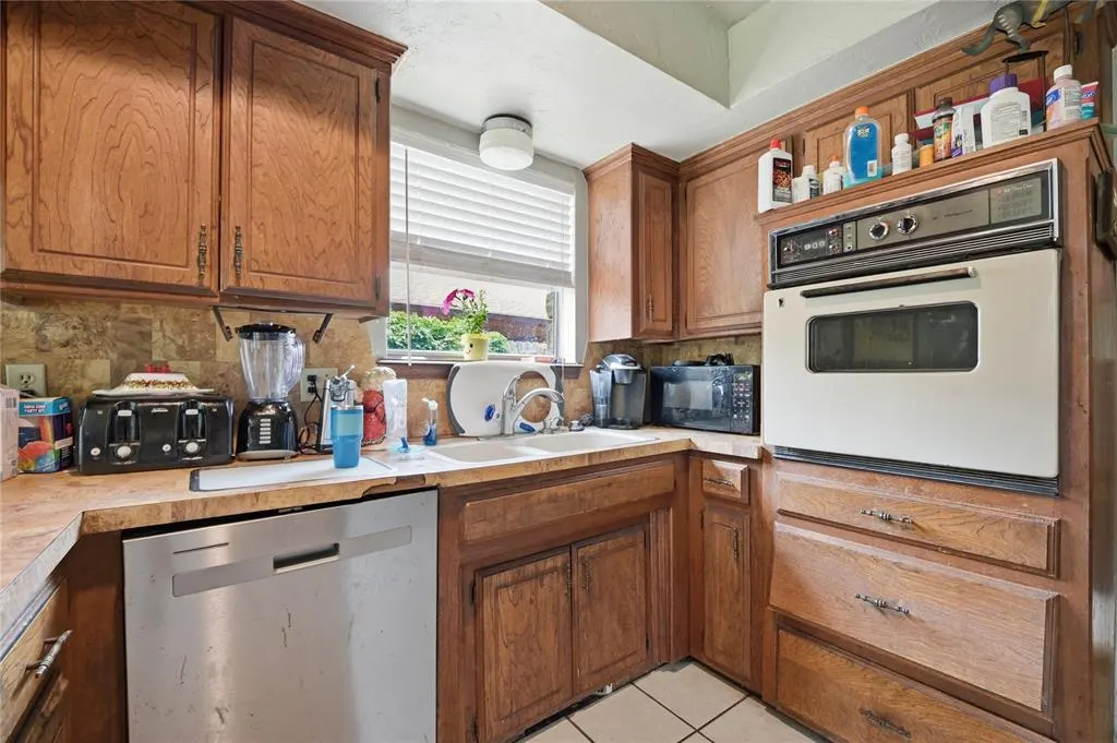Photo 31 — 10124 Birkenhead Court 10124-26, Yukon, OK 73099