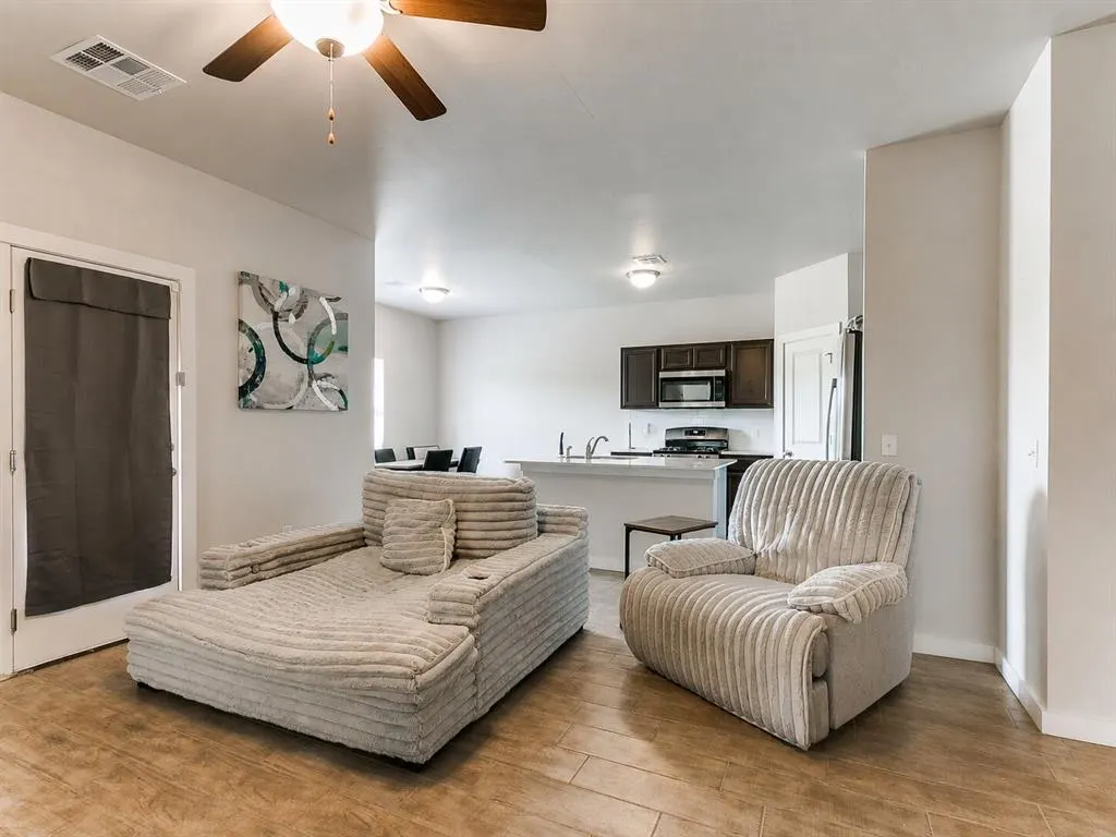 Photo 12 — 12980 Huntington Drive, Edmond, OK 73025