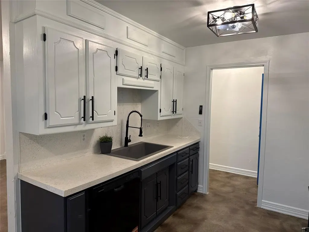 Photo 13 — 503 S Prouty Ave, Watonga, OK 73772