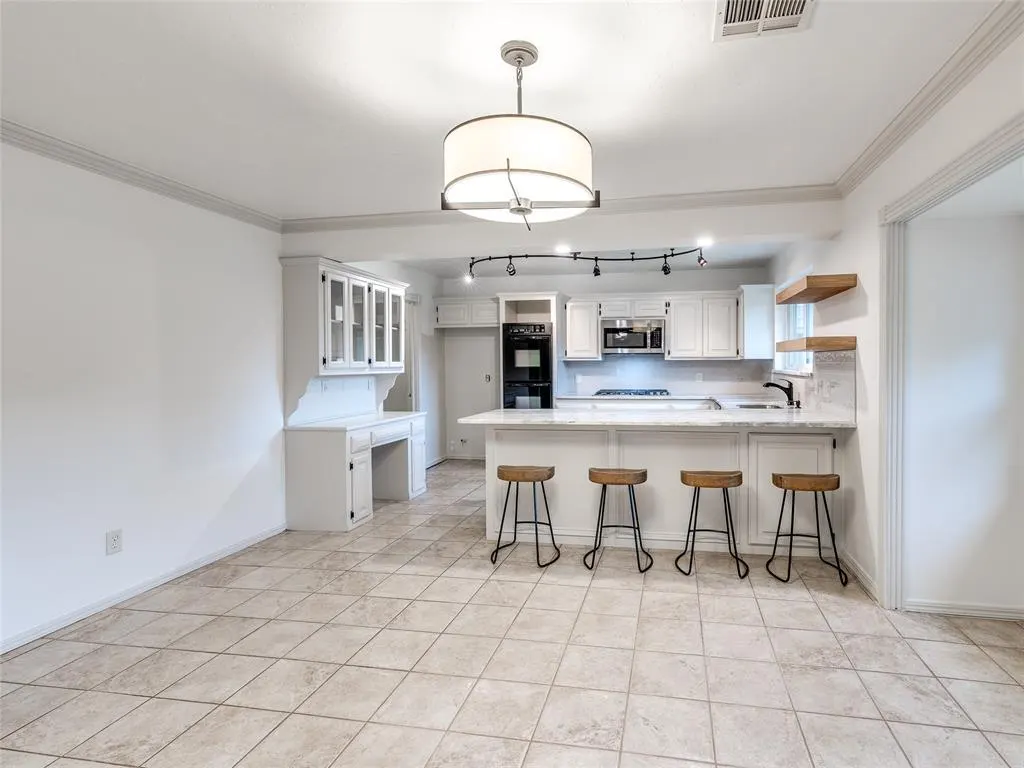 Photo 13 — 14028 Osage Drive, Edmond, OK 73013