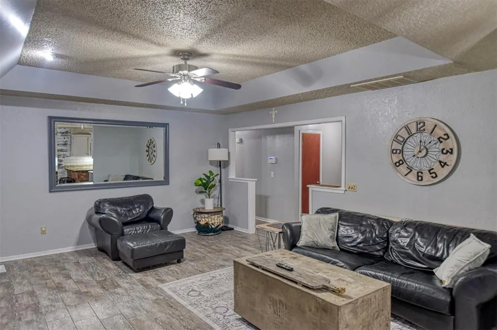 Photo 9 — 1308 SE 3rd Street, Moore, OK 73160