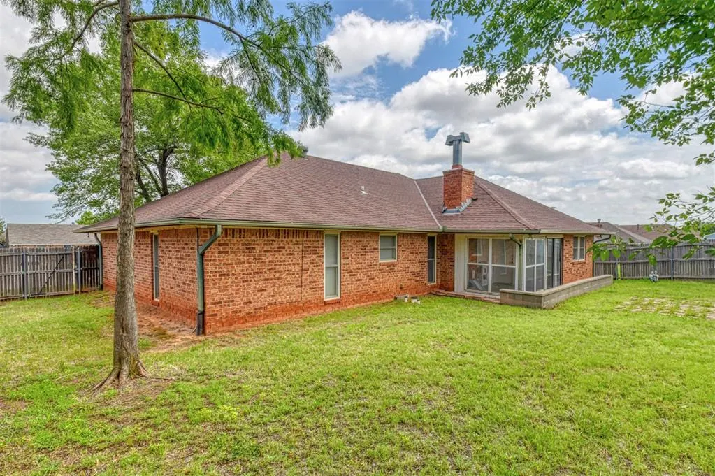 Photo 32 — 1308 SE 3rd Street, Moore, OK 73160