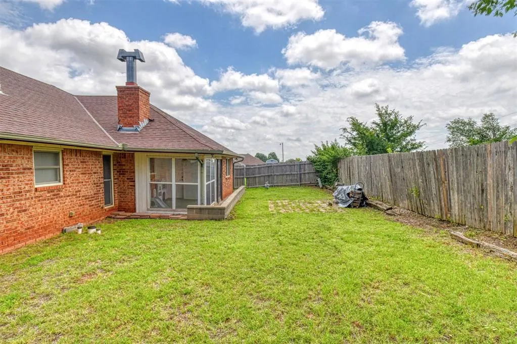 Photo 33 — 1308 SE 3rd Street, Moore, OK 73160