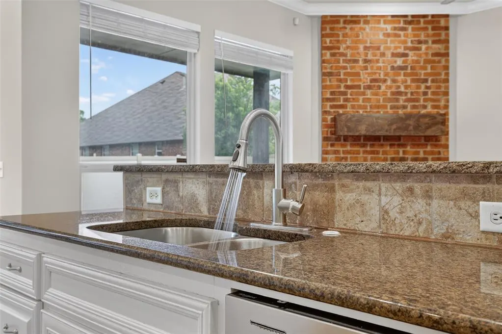 Photo 9 — 16700 Moorgate Lane, Edmond, OK 73012