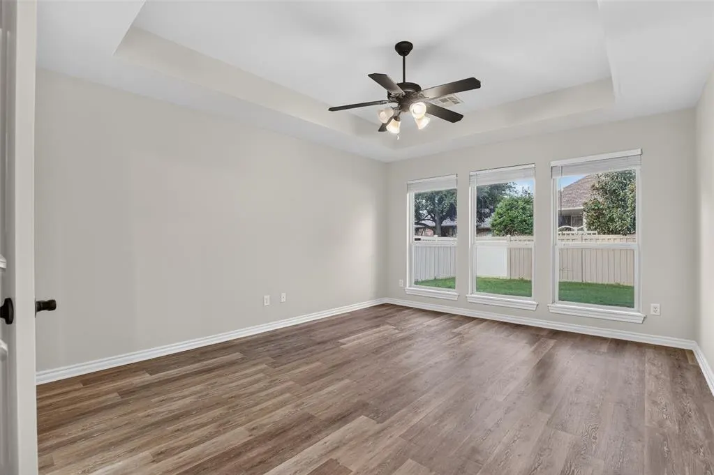 Photo 11 — 16700 Moorgate Lane, Edmond, OK 73012