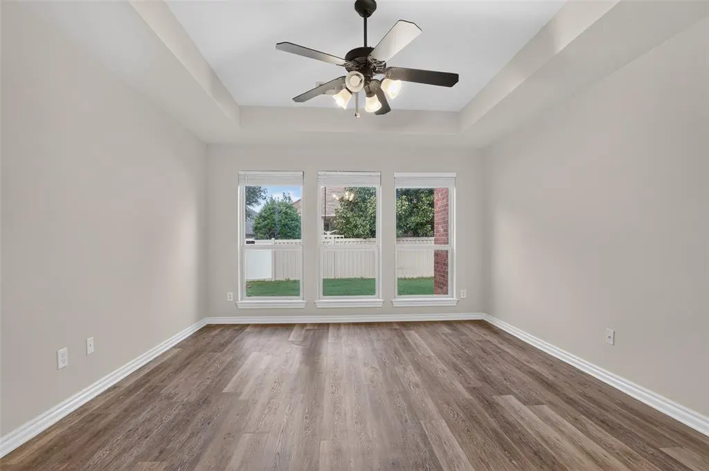 Photo 12 — 16700 Moorgate Lane, Edmond, OK 73012