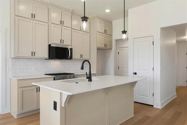 Photo 8 — 4724 Elkmont Lane, Edmond, OK 73003