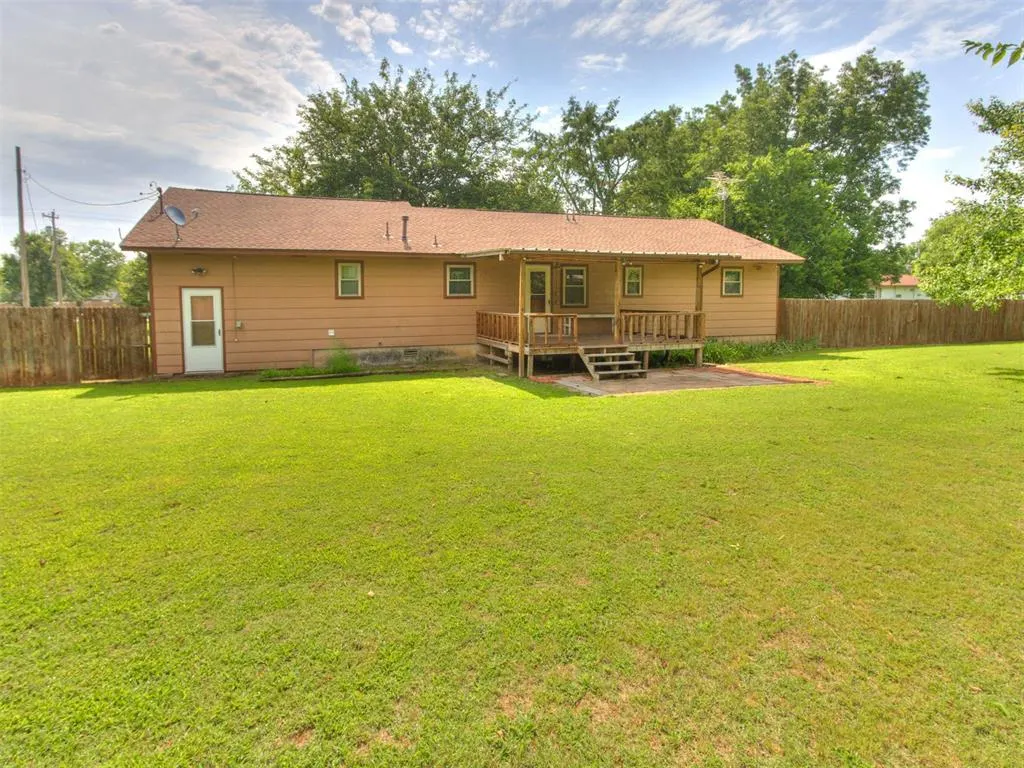 Photo 26 — 217 NW 5th Street, Lexington, OK 73051