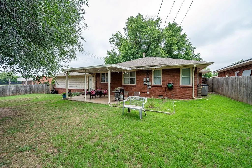Photo 5 — 4430 NW 17th Street, Oklahoma City, OK 73107