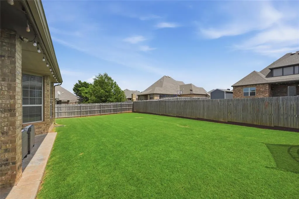 Photo 26 — 10812 NW 34th Street, Yukon, OK 73099