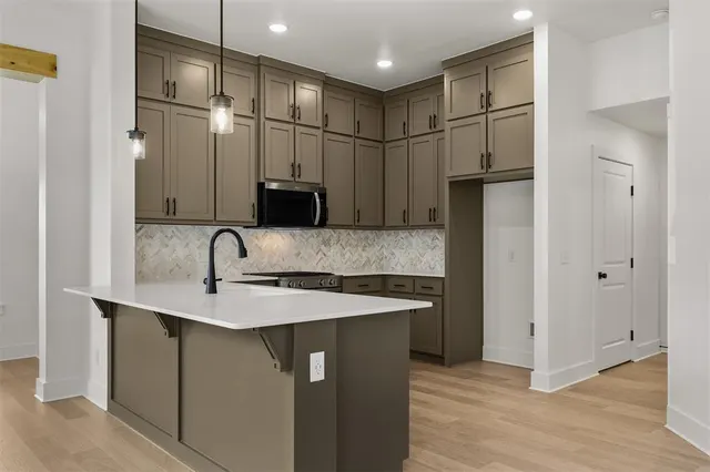 Photo 6 — 8717 Spruce Street, Edmond, OK 73003