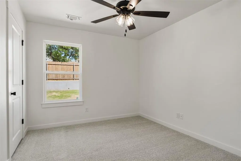 Photo 13 — 8717 Spruce Street, Edmond, OK 73003