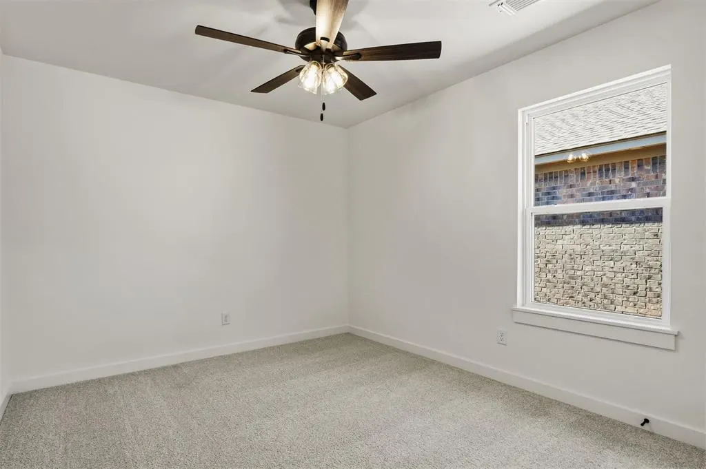 Photo 14 — 8717 Spruce Street, Edmond, OK 73003
