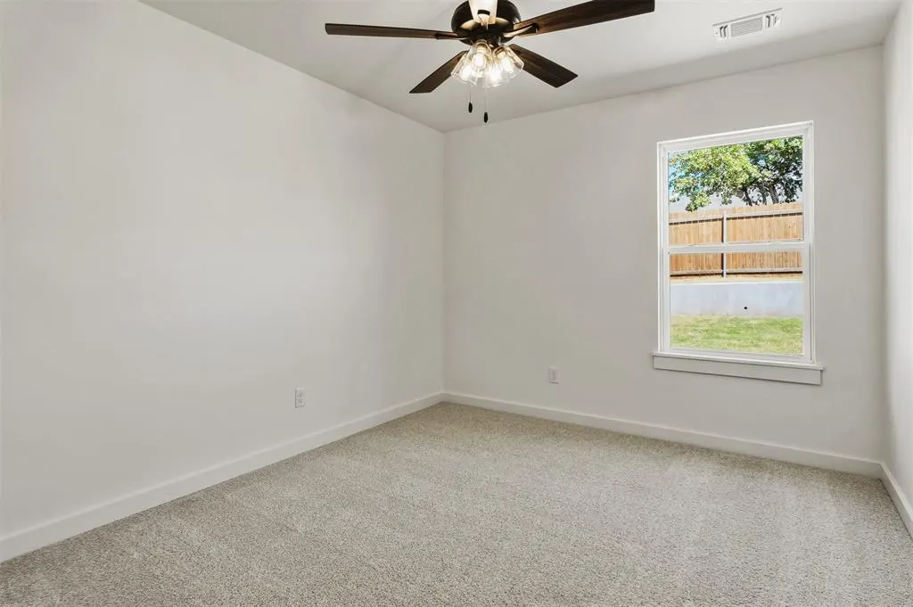 Photo 18 — 8717 Spruce Street, Edmond, OK 73003