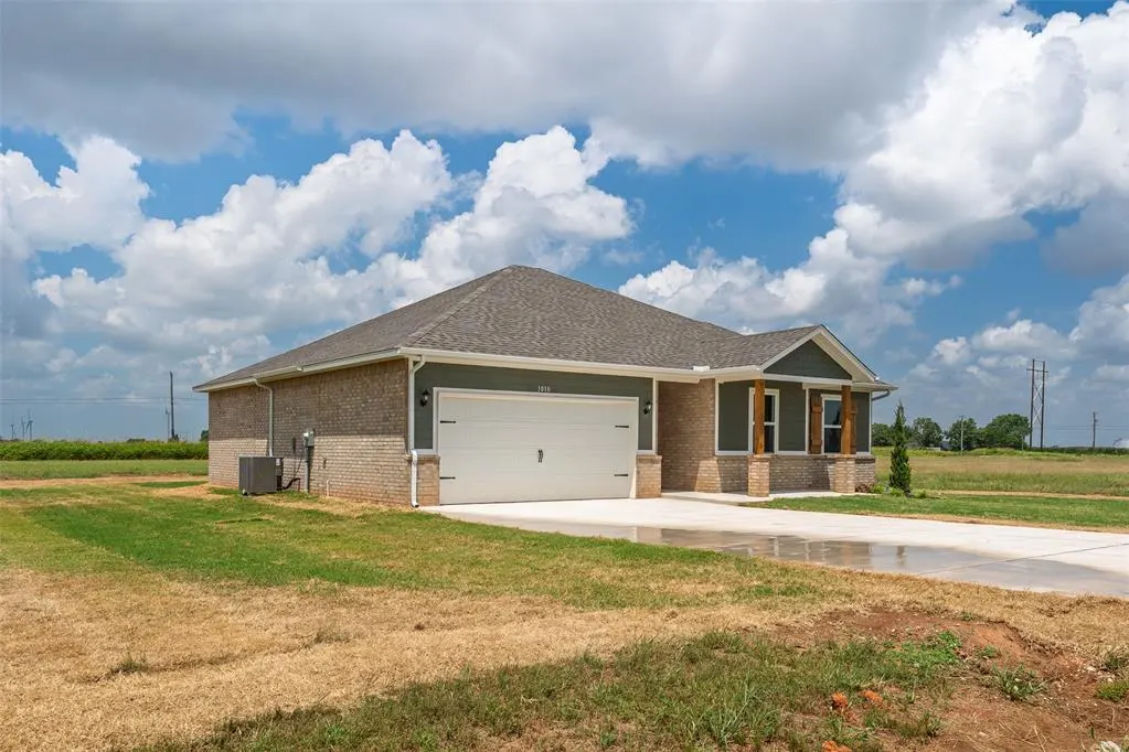 Photo 36 — 1010 Prairie Drive, Tuttle, OK 73089