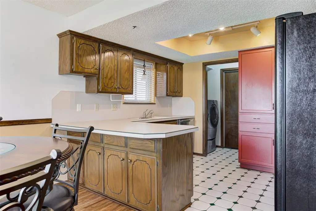 Photo 11 — 1341 Oswego Drive, Yukon, OK 73099