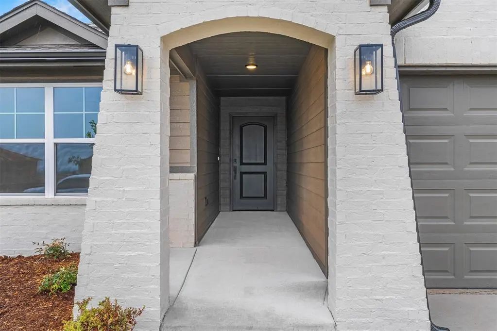 Photo 3 — 8725 Spruce Street, Edmond, OK 73003