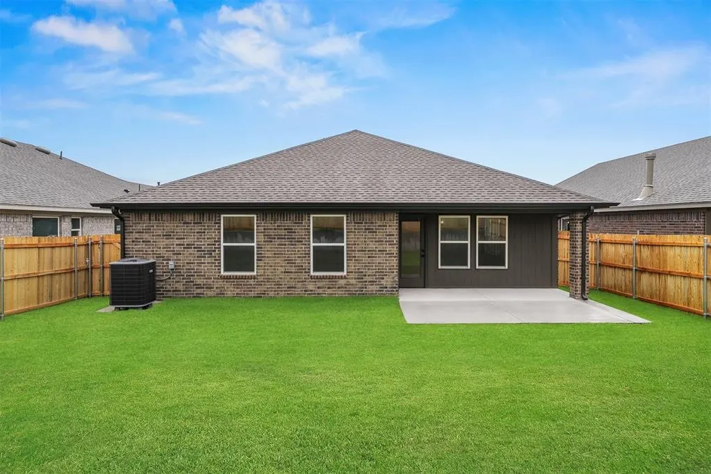 Photo 33 — 8725 Spruce Street, Edmond, OK 73003