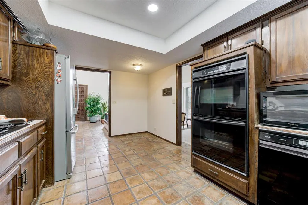 Photo 20 — 13501 Fox Hollow Ridge, Oklahoma City, OK 73131