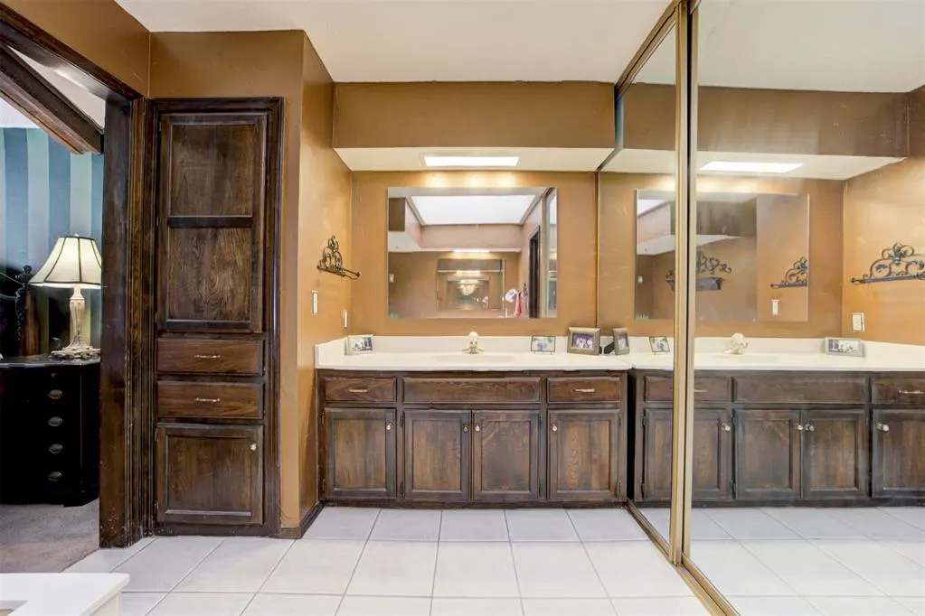 Photo 31 — 13501 Fox Hollow Ridge, Oklahoma City, OK 73131