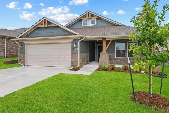 Photo 2 — 8801 Spruce Street, Edmond, OK 73003