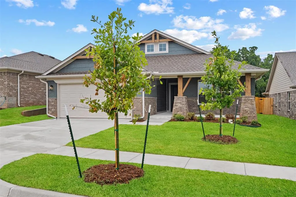 Photo 3 — 8801 Spruce Street, Edmond, OK 73003