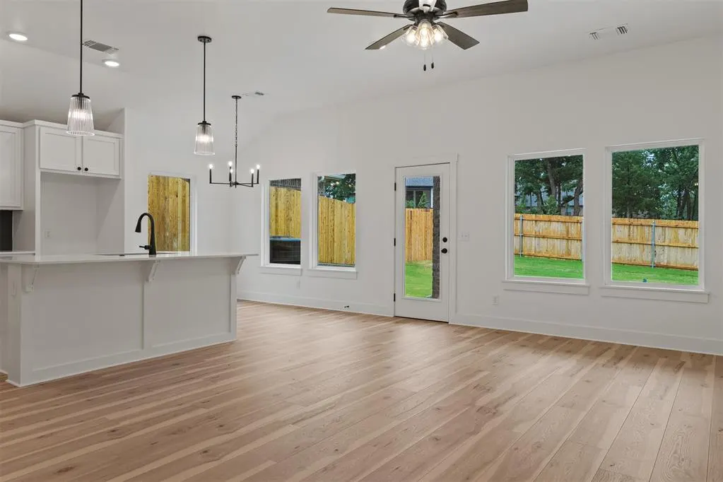 Photo 6 — 8801 Spruce Street, Edmond, OK 73003