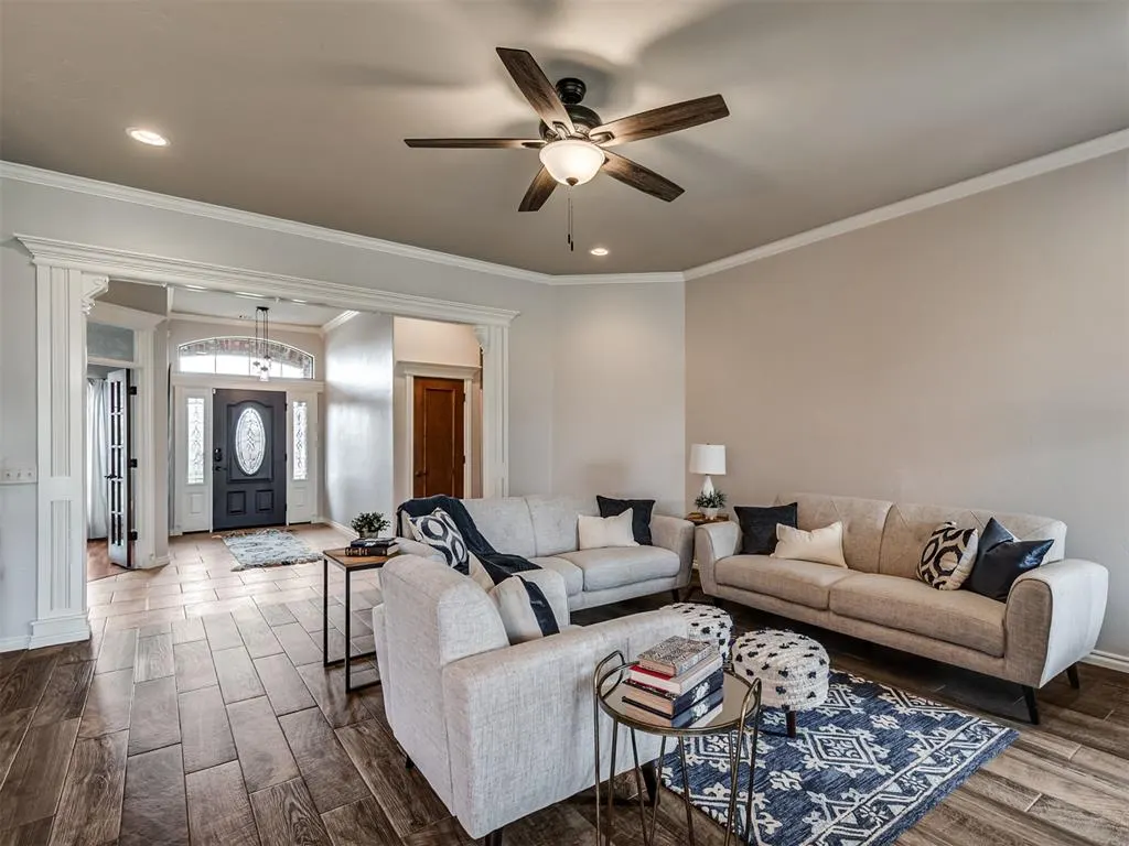 Photo 10 — 718 Silver Chase Drive, Choctaw, OK 73020