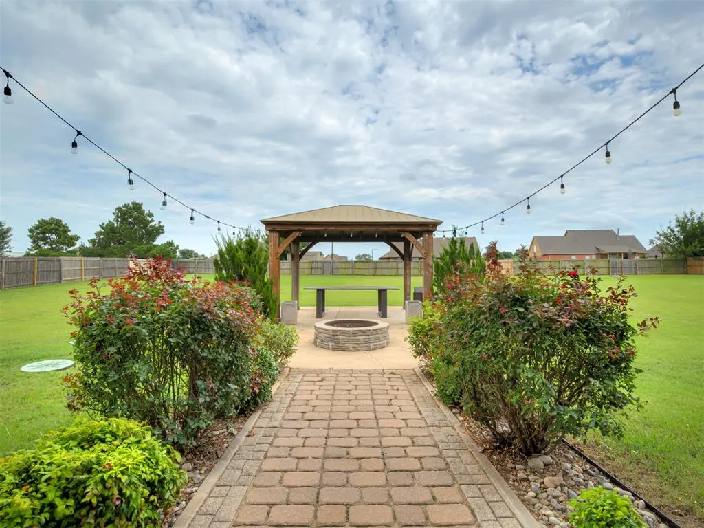 Photo 37 — 718 Silver Chase Drive, Choctaw, OK 73020