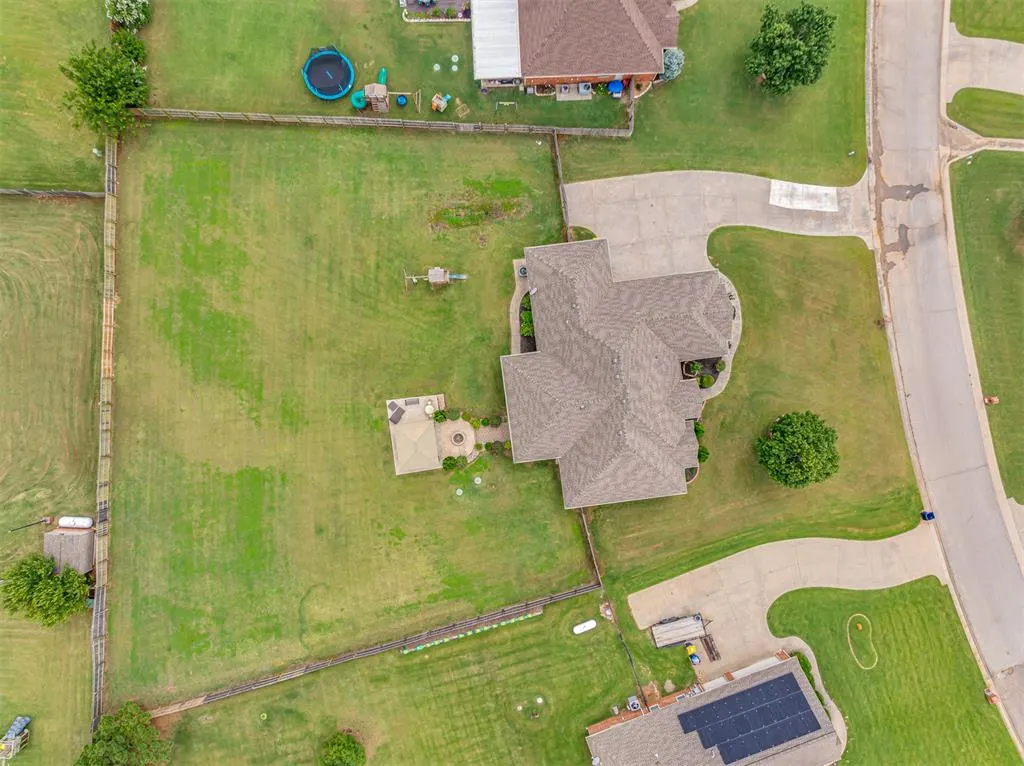 Photo 42 — 718 Silver Chase Drive, Choctaw, OK 73020