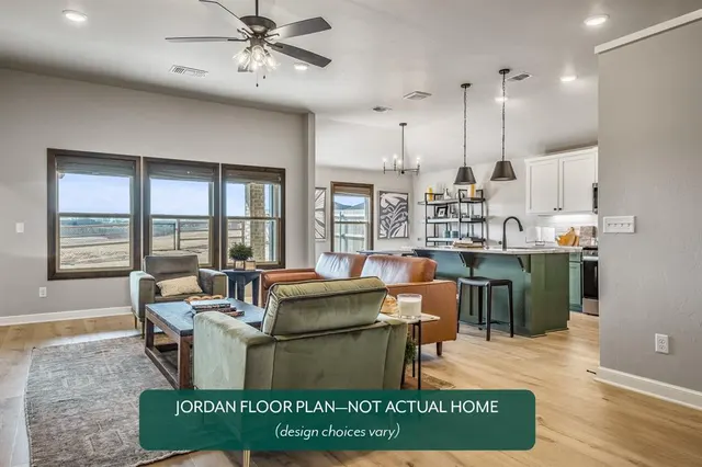 Photo 4 — 8816 Spruce Street, Edmond, OK 73003