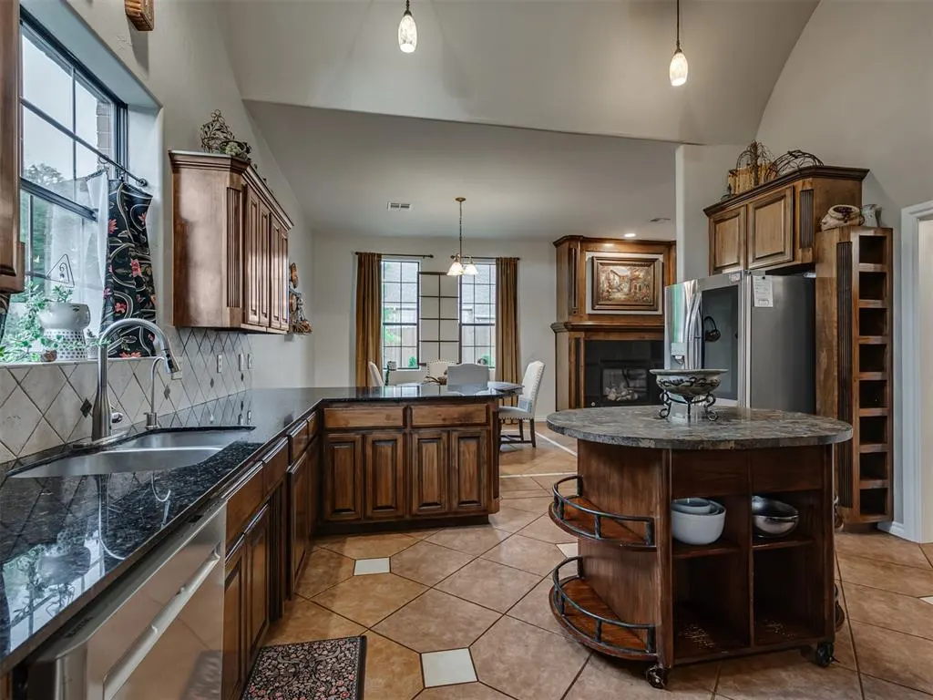 Photo 22 — 908 N Justin Drive, Yukon, OK 73099