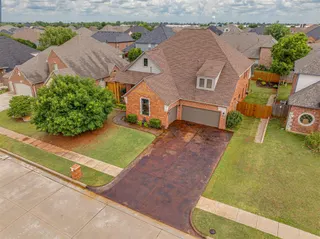 Sold home at 908 N Justin Drive