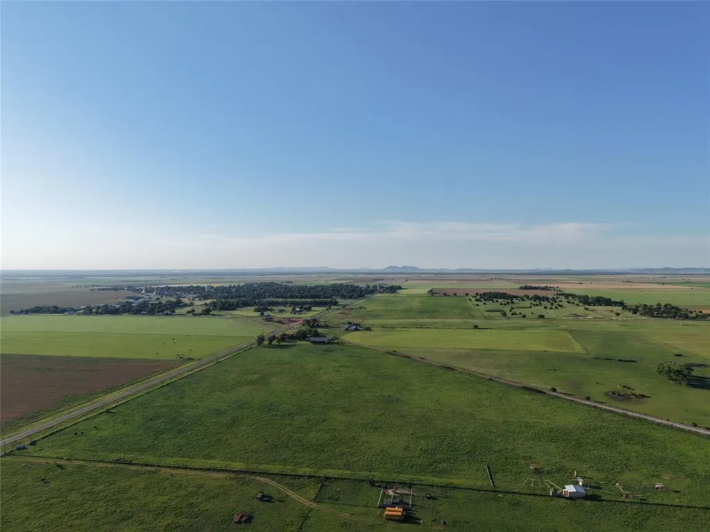 Photo 3 — 17416 N State Highway 5 Highway, Tipton, OK 73570