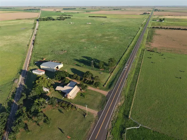 Photo 6 — 17416 N State Highway 5 Highway, Tipton, OK 73570