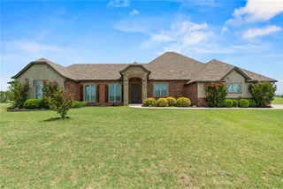 Sold home at 2400 Lindsay Lane