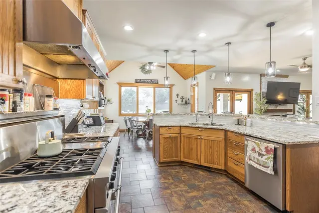 Photo 5 — 1400 E Eagle Nest Terrace, Mustang, OK 73064