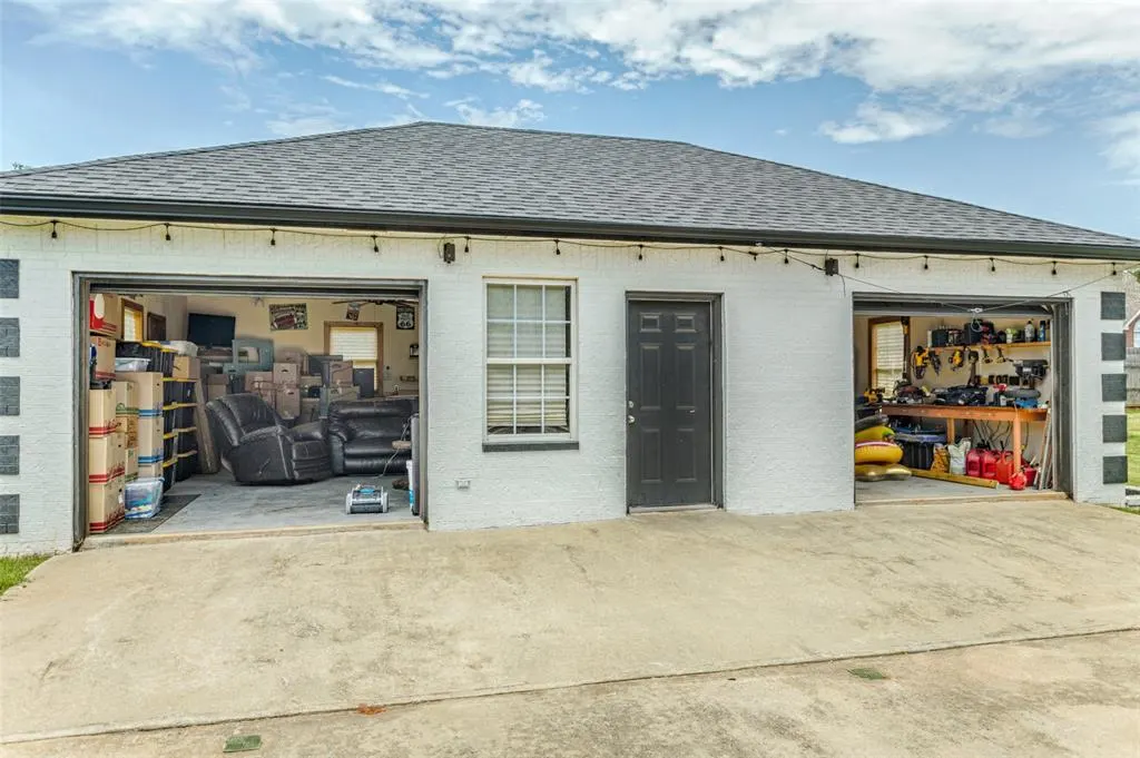 Photo 44 — 1400 E Eagle Nest Terrace, Mustang, OK 73064